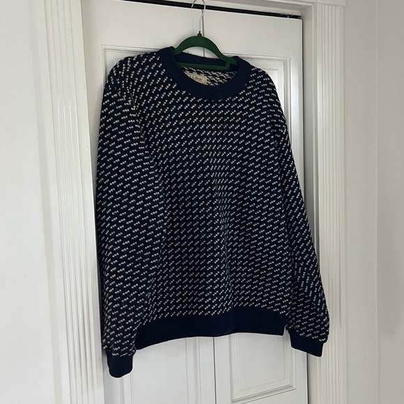 L.L BEAN Men’s Sweater size L wool blend navy and cream Vintage made in Norway - Picture 2 of 8